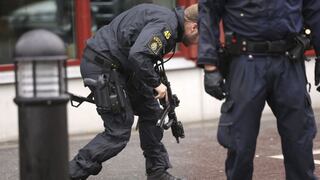 Suecia: Un enmascarado mató con una espada a un profesor y un alumno en una escuela de Trollhättan [Fotos]