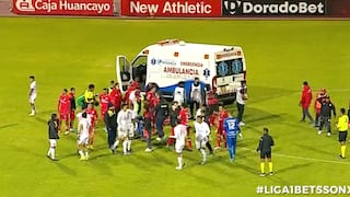 Daniel Morales fue retirado en ambulancia tras chocar con Ray Sandoval durante el Sport Huancayo vs. Atlético Grau