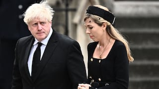 Boris Johnson regresa a Reino Unido y refuerza rumores de candidatura