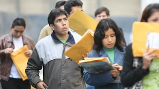 ¡Dura realidad! Primer trabajo del 84% de jóvenes peruanos es informal