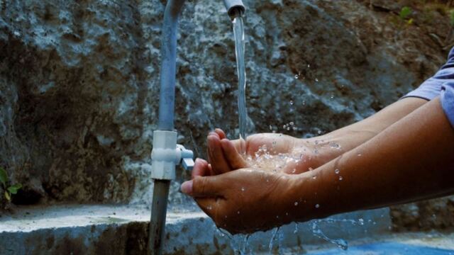 ¡Atención! Aprueban ley de acceso universal al agua potable con prioridad a población de bajas condiciones 