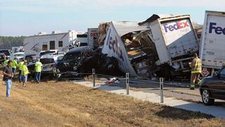 FOTOS: Choque de 140 vehículos en Texas deja dos muertos