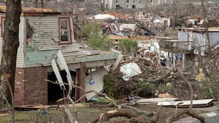 Un gran tornado en Estados Unidos deja al menos ocho muertos y treinta heridos
