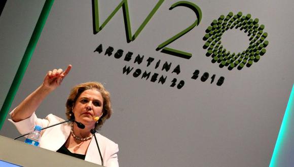 La periodista española Pilar Rahola habla en el Foro Women20 (W20), grupo de afinidad de las mujeres del G20. (Foto: EFE)