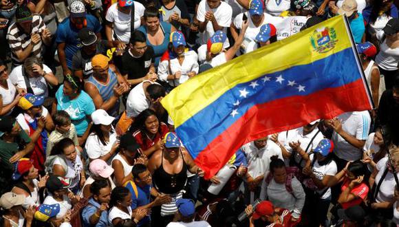 Actualmente Venezuela atraviesa una fuerte crisis institucional tras la autoproclamación del opositor Juan Guaidó como presidente interno y un apagón. (Foto: Reuters)