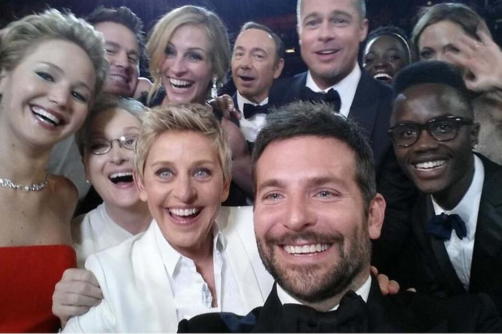 El selfie que más se viralizó fue el tomado por la presentadora Ellen DeGeneres en los premios Óscar 2014.
