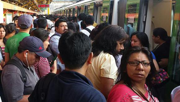 Metro de Lima: Tren quedó varado por más de una hora en Villa María del Triunfo. (Joel Mejía vía WhatsAPP)