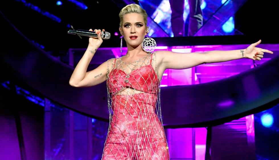 Katy Perry subió unas imágenes con la letra de su nueva canción. (Foto: AFP)