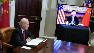 Joe Biden habla con el presidente de China para que se distancie de Rusia