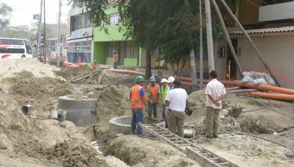 A PASO LENTO. Ministerio de Construcción y Saneamiento registra bajo avance. (Perú21)