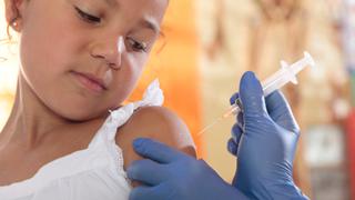 Razones para completar vacunación de los niños ante regreso a clases presenciales