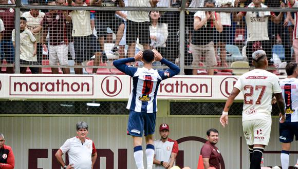 Pablo Sabbag celebrando su gol ante la hinchada de Universitario de Deportes (Foto: Twitter/@MisaelPS28).