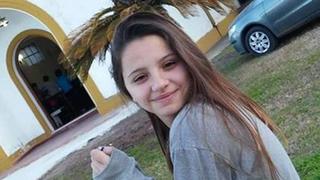 El asesinato de una joven por su exnovio policía conmociona Argentina 