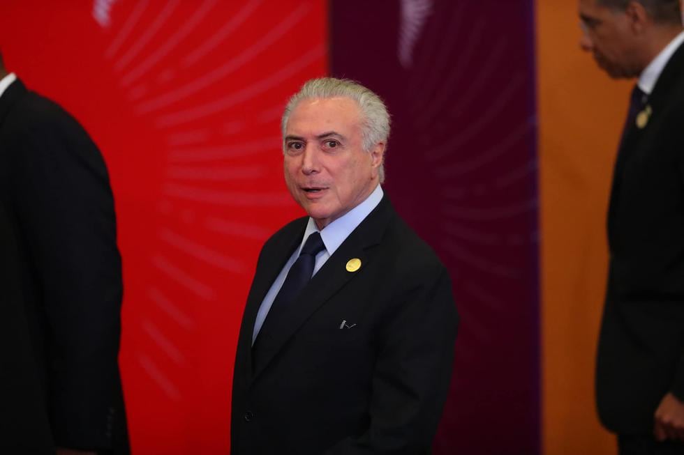 El mandatario de Brasil participa en la cumbre en Perú.