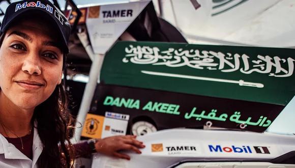 Dania Akeel, la primera piloto saudita con licencia para correr en autos y motos