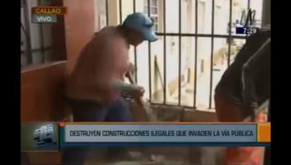 Callao: Municipio inició demolición de construcciones ilegales realizadas por vecinos en la vía pública. (Captura de video)