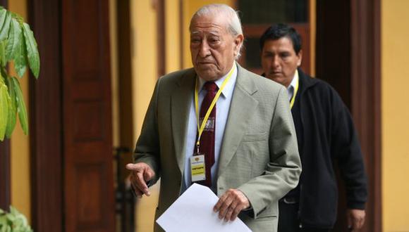 ¿HABLA EN SERIO? El patriarca de los Humala teme que su hijo Ollanta envíe a la cárcel a toda su familia. (David Vexelman)