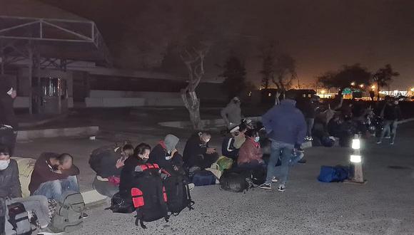 Tacna: Intervienen a 44 extranjeros cerca de la frontera que pretendían cruzar a Chile (Foto: PNP)