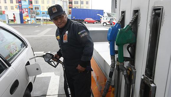El alza es mayor en las gasolinas más vendidas, las de 90 y 84 octanos. (USI)
