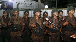 Bangladesh: Ejército rescata a 13 secuestrados del Estado Islámico [Fotos]