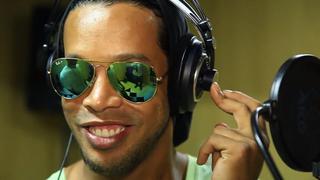 Ronaldinho debuta como cantante junto a Edcity con ‘Vai na fé’