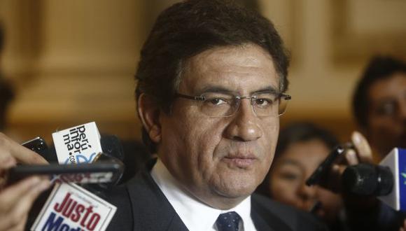 Juan Sheput: &quot;Defensa civil declaró inhabitable la nueva sede del Congreso&quot;. (Perú21)