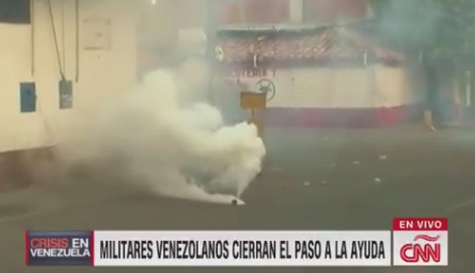 Venezuela: Militares dispersan con gases a protestantes en puente fronterizo con Colombia. (Foto: Captura)