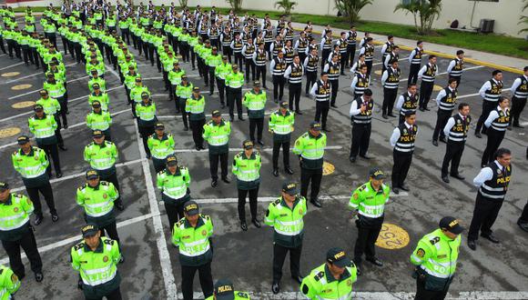 Efectivos policiales se graduaron recientemente de las escuelas de formación. (Foto: PNP)