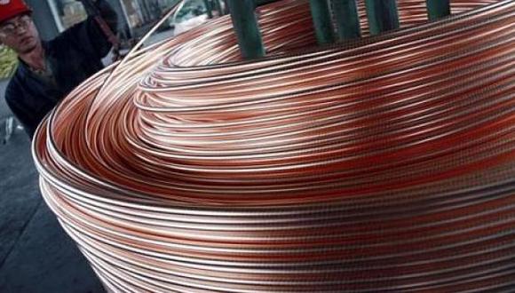 Los envíos del metal rojo también cayeron un 27% en junio, debido a un menor precio del producto, informó el gremio. (Foto: Reuters)