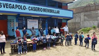 La Libertad: Donan antena satelital, parlantes radiales y kits de útiles escolares a colegio Manuel Vega