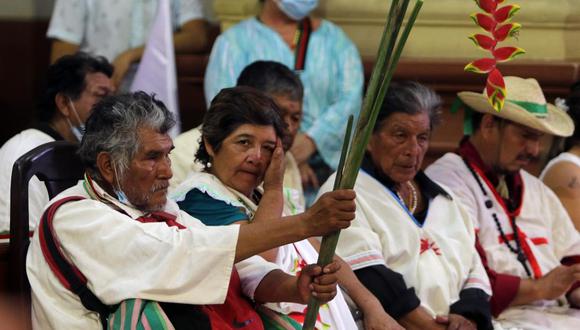La marcha de indígenas bolivianos de tierras bajas ingresó este jueves a Santa Cruz, la mayor ciudad de Bolivia, con el objetivo de instalar un diálogo al más alto nivel con el Gobierno del país para plantear demandas que giran en torno al respeto de sus territorios y su cultura. (EFE/Juan Carlos Torrejon)