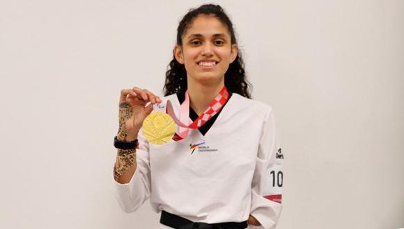 Angélica Espinoza luce la medalla de oro que le dio al Perú. (Foto: IPD)