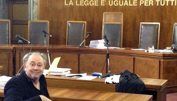 El mánager de famosos Lele Mora antes de declarar ante la justicia italiana. (EFE)