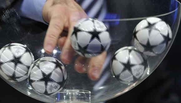 Joseph Blatter revela que hicieron trampas en sorteos de la UEFA. (AFP)