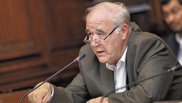 Víctor A. García Belaunde:  “Se puede ganar la Mesa Directiva por 1 o 2 votos” . (USI)