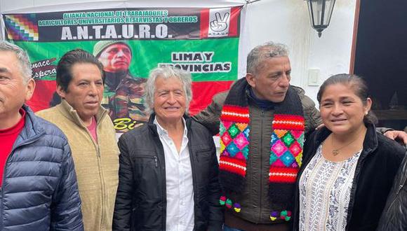 Más que felices. Gobierno de Pedro Castillo sigue concediendo espacios a alfiles del exreo Antauro Humala.