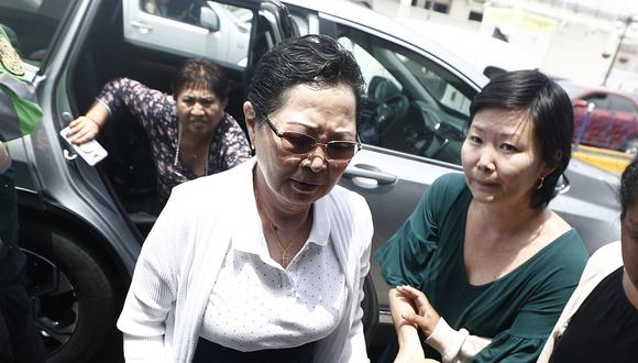 Susana Higuchi llegó al penal acompañada de su hija Sachi, a fin de visitar a Keiko Fujimori quien cumple 36 meses de prisión preventiva. (Foto: USI)
