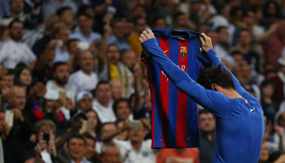 Lionel Messi y su singular celebración del gol que le dio la victoria al Barcelona. (Reuters)