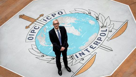 El secretario general de Interpol Jurgen Stock posa para una fotografía en la sede de Interpol en la ciudad de Lyon, en el sur de Francia. (Foto: AFP)