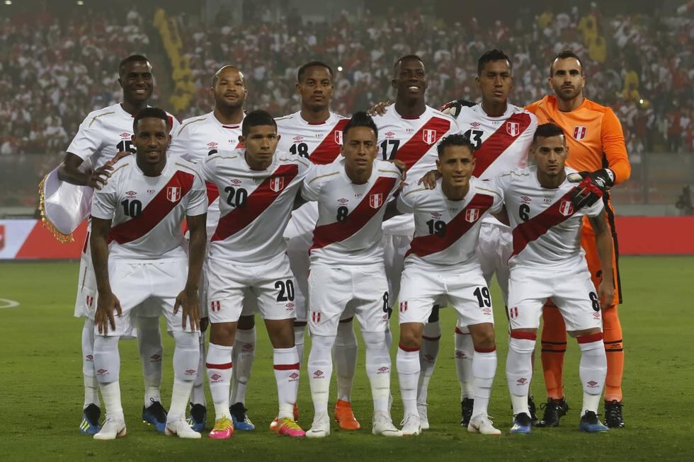 Perú derrotó 2-0 a Escocia con goles de Cueva y Farfán. (Piko Tamashiro/Perú21 )