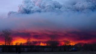 Canadá: Gran incendio forestal obliga a desalojar 3 comunidades [Fotos]