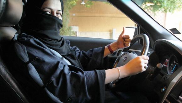 Desde setiembre pasado, las mujeres saudíes están permitidas de obtener una licencia de conducir (Efe).