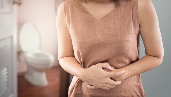 “La gastritis es una enfermedad inflamatoria aguda o crónica de la mucosa gástrica que produce síntomas dispépticos como gases o ardor abdominal", explica la doctora Mónica Ramírez. (Foto: Getty Images)