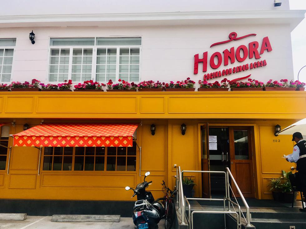 Restaurante Honora se encuentra ubicado en Av. Guillermo Prescott 502, San Isidro.