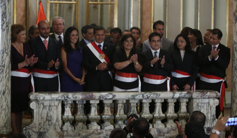 El presidente Ollanta Humala tomó juramento esta noche a los 5 nuevos ministros que integran el gabinete de Ana Jara. (Mario Zapata)