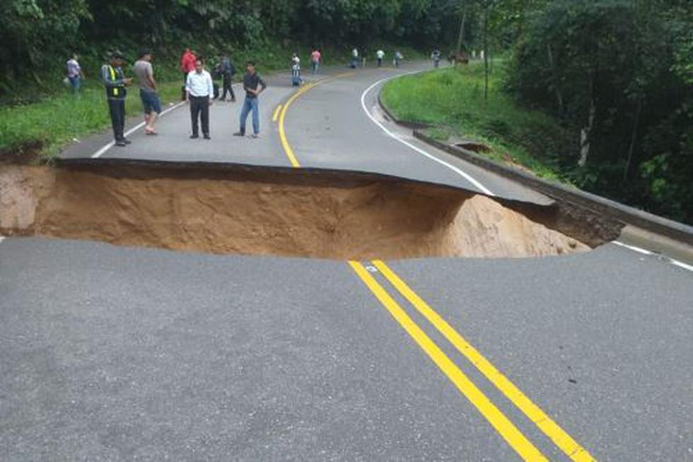 Carretera destrozada en Tarapoto por las intensas lluvias: (Andina)