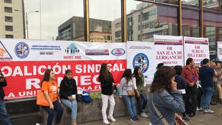 Trabajadores en Reniec inician huelga indefinida por recorte de sueldos [VIDEO]