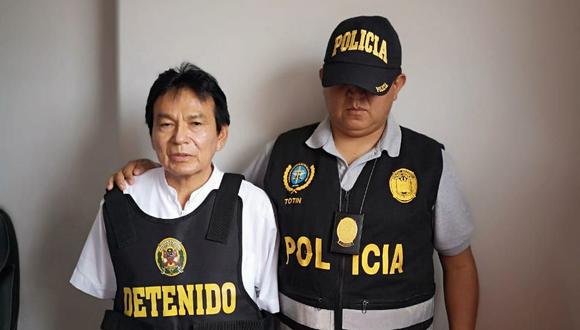 Psiquiatra fue intervenido en su consultorio del hospital Goyeneche, en Arequipa. (Foto: PNP)
