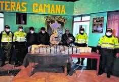 Arequipa: Policía incauta 120 paquetes de alcaloide de cocaína tras intervenir camión en Camaná