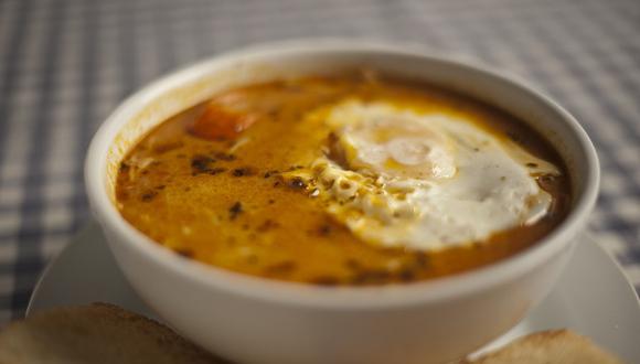 Anímate a preparar esta deliciosa sopa criolla. (Foto: Elias Alfageme)